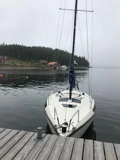 Fabola Scumper 22 - lättseglad segelbåt med 3-4 kojplatser image