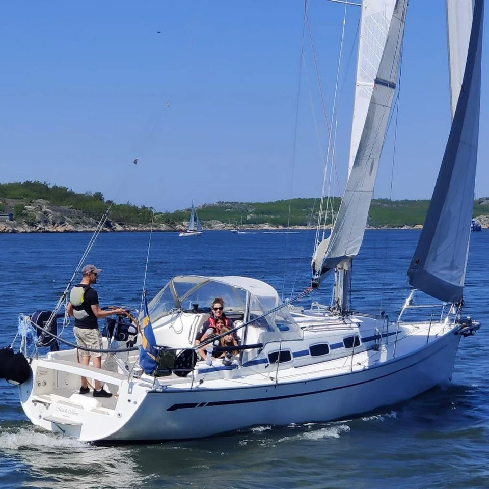 UTHYRES: Bavaria 35 Match image