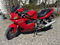 Ducati ST2 med väskor