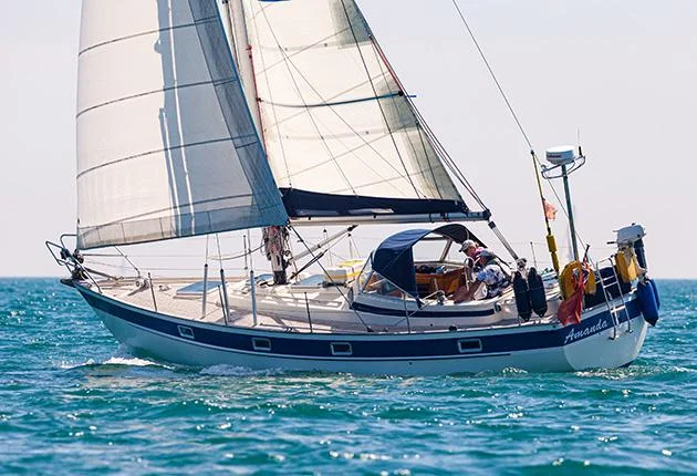 Hallberg Rassy 352 köpes image