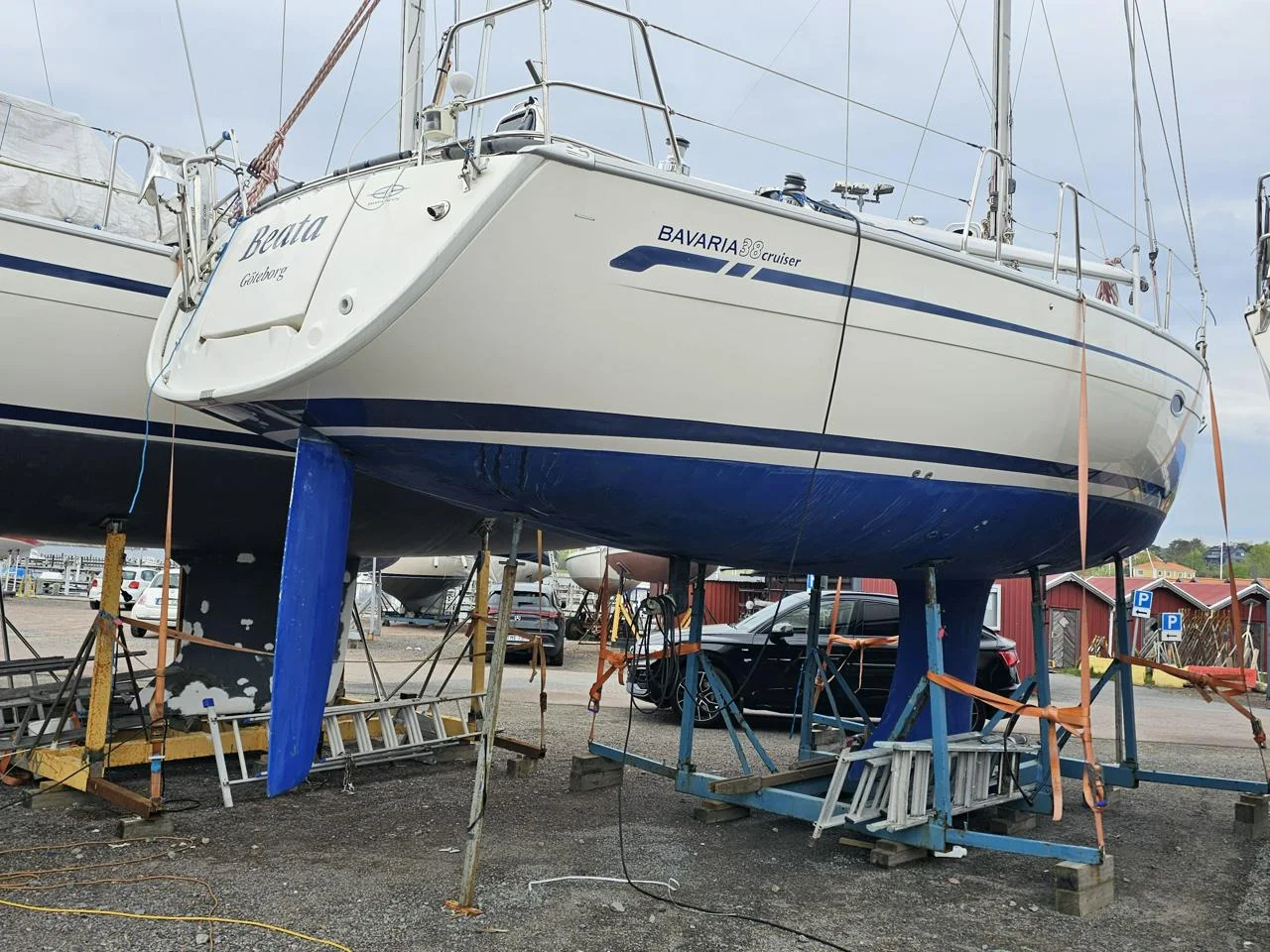 Bavaria 38 C 2 kabiner image