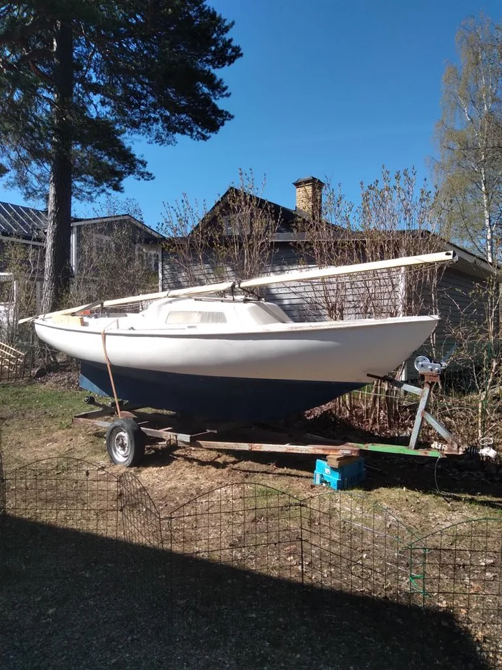 bortskänkes fin liten segelbåt ink allt image