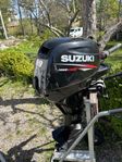 Utombordare Suzuki DF9.9 med få timmar