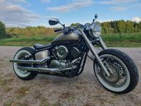 Yamaha Dragstar 1100 bobber