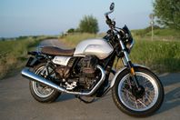 Moto Guzzi V7 III Special