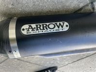 Slip-on Arrow Exhaust till mc