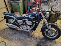 Suzuki Intruder