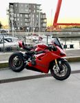 Ducati Panigale V4S|Rizoma|Kolfiber|Nyservad|Besikt