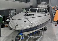 Nyservad Sea Ray 230 Overnighter Inkl 80km/h trailer