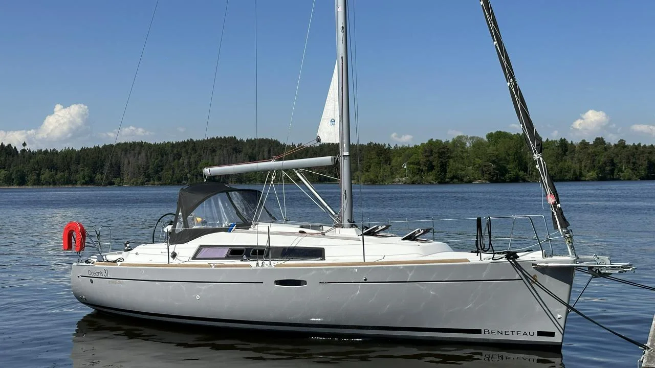 Uthyres Beneteau Oceanis 31 bra utrustning & enkel hantering image