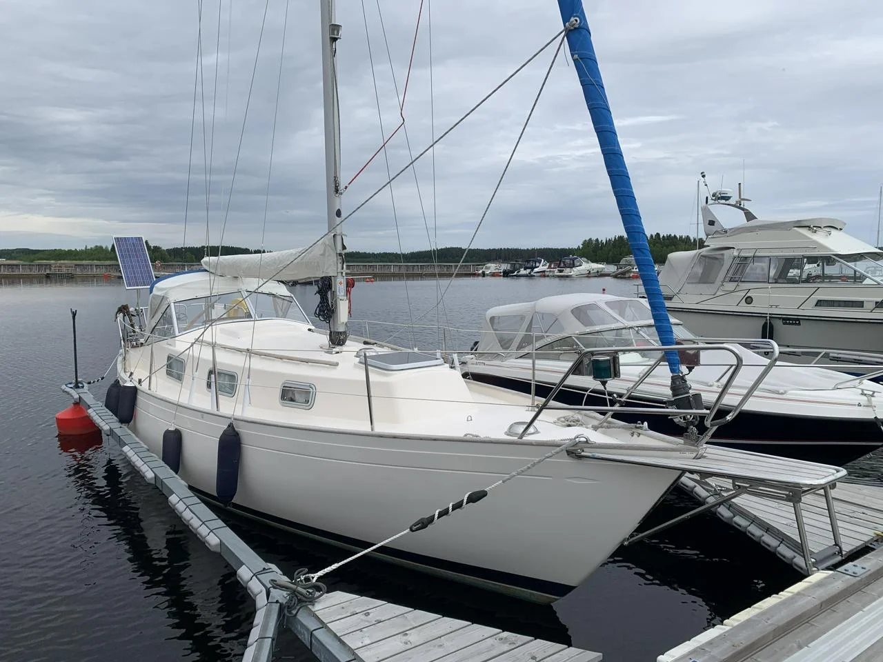 Hallberg Rassy 31 Monsun -76 image