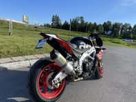 Aprilia Tuono 1100 V4 Factory