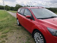 Ford Focus Kombi 1.6 TDCi (diesel), dragkrok, en ägare