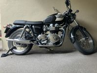 Triumph Bonneville -07