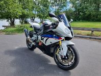 Välvårdad BMW S1000RR, låga mil. Uttagen 2015