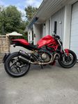 Ducati Monster 1200