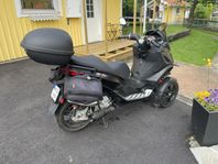 piaggio mp3 300 