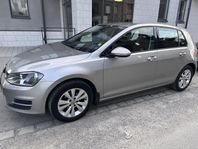 Volkswagen Golf 1.2 TSI (fjärr-värmare) 