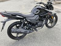 Fin Yamaha YS 125  2018