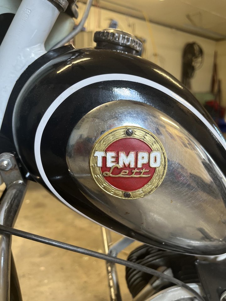 Veteran moped , Tempo Corvett...