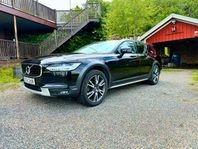 Volvo V90 Cross Country D4 AWD "Black Edition"