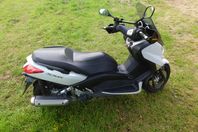 Yamaha X-Max 250 ABS