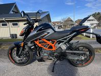 KTM Duke 125