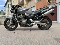 Honda CB900f Hornet