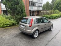 Ford Fiesta 5-dörrar 1.4 