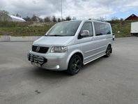 Volkswagen Multivan 2.5 TDI Highline