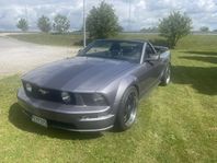 Ford Mustang GT Convertible GT