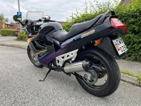 SUZUKI GSX 750F