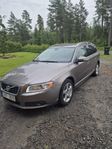 Fullutrustad Volvo V70 D5 AWD Summum