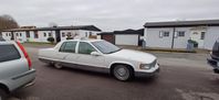 Cadillac Fleetwood Brougham 