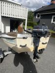 Motorbåt med trailer 