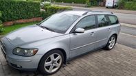 Nybesiktigad Volvo V50 2.4 