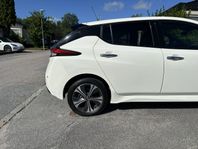 Nissan orginal fälgar komplett El