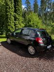 Renault Clio . Svart 2009