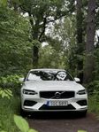 Volvo V60 D4 Geartronic Advanced Edition, Momentum Euro