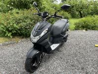 Moped - Peugeot Streetzone