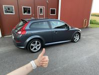 Volvo C30 D2 * Kryddat med  R-Design * Momentum   