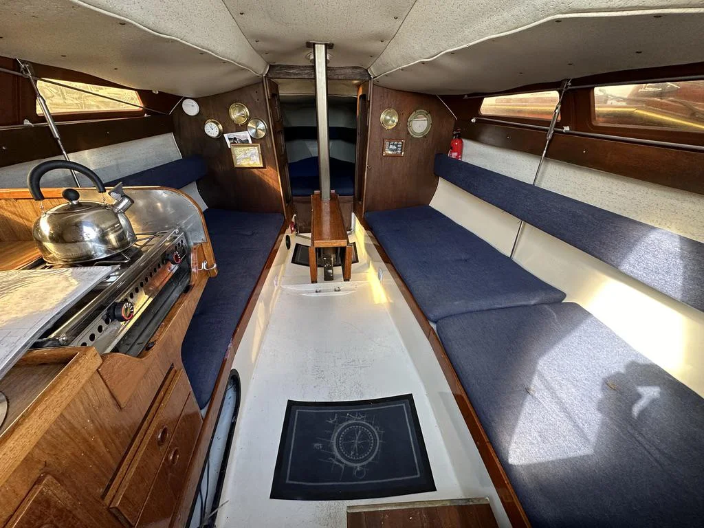 Maxi 77 image