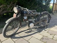 Veteranmotorcykelobjekt monark M400 & Svartqvarna 