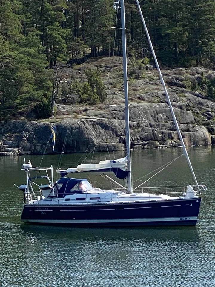 Beneteau 373 image