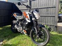 KTM 125 Duke ABS