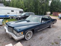 Cadillac De Ville Sedan 8.2 V8 OHV Hydra-Matic