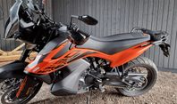 KTM 890 Adventure i nyskick