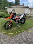 Ktm 690 Enduro R och SMC hjul