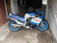 Suzuki GSX-R 750