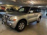 Mitsubishi Pajero 5-dörrar 3.2 Di-D 4WD TipTronic